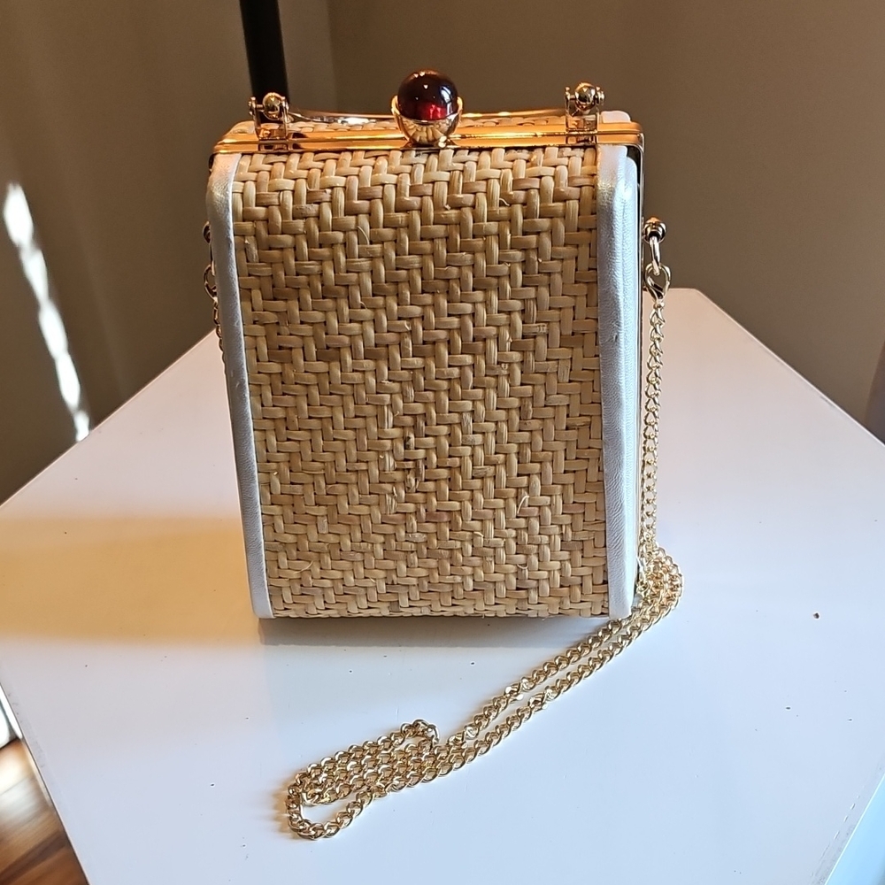 Elegant Woven Tan Box Bag with Gold Chain
